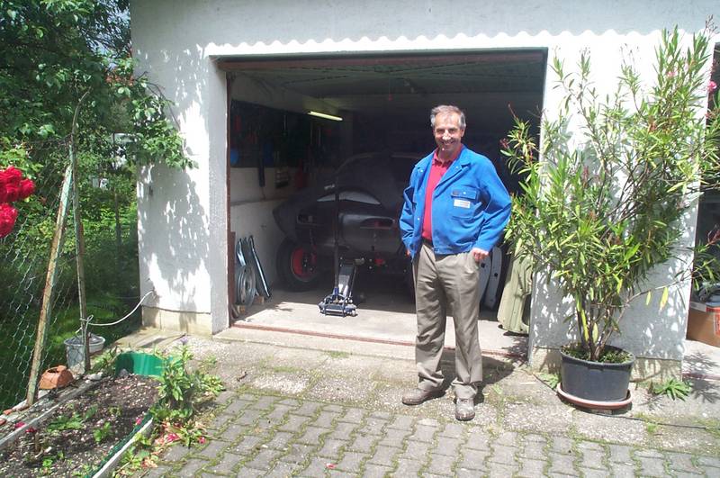 Onkel Franzi beim Statuscheck